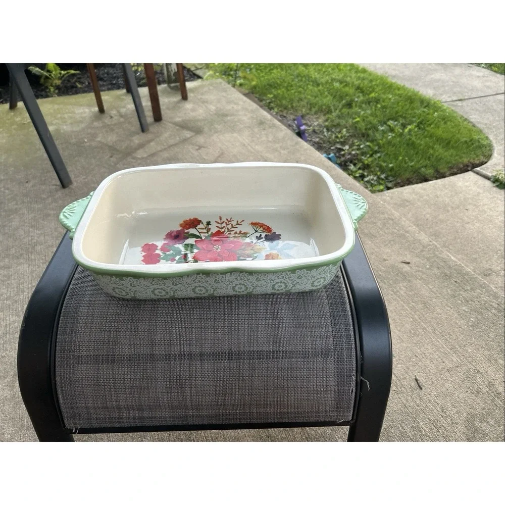 Pioneer Woman Rectangular Stoneware Christmas Merry Meadows Casserole Dish
